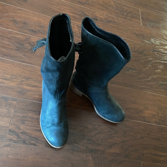 UGG Cary Black Charcoal Suede Leather Back Lace Mid Calf Boots Size 6.5 - Picture 11 of 15